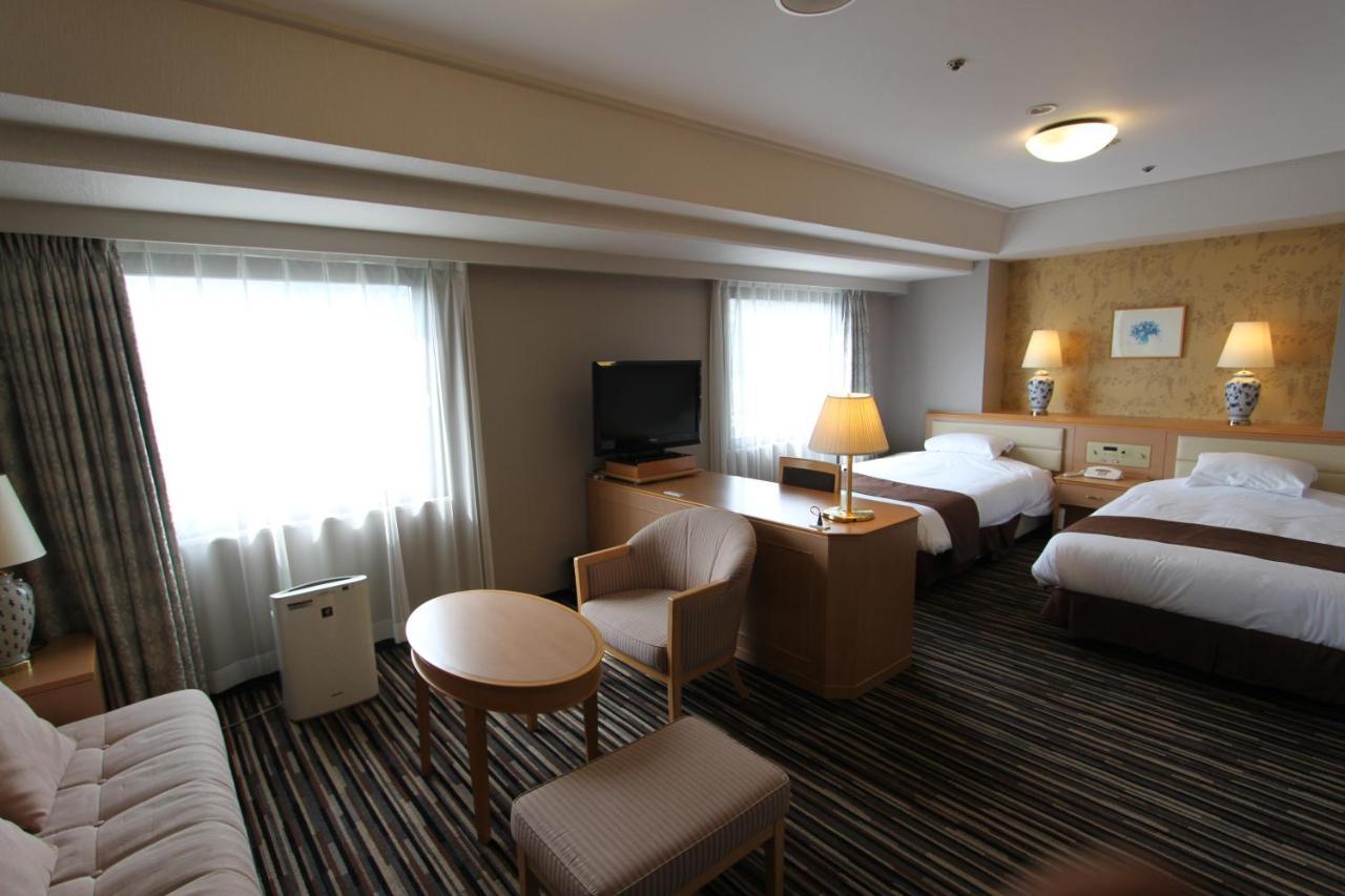 Smile Hotel Tokushima Exterior foto