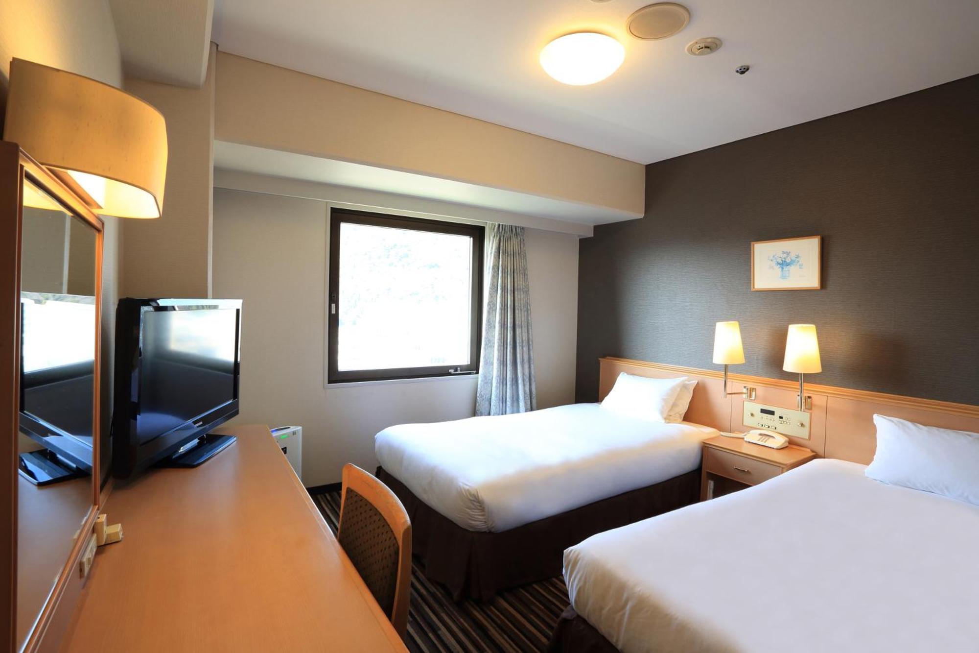 Smile Hotel Tokushima Exterior foto
