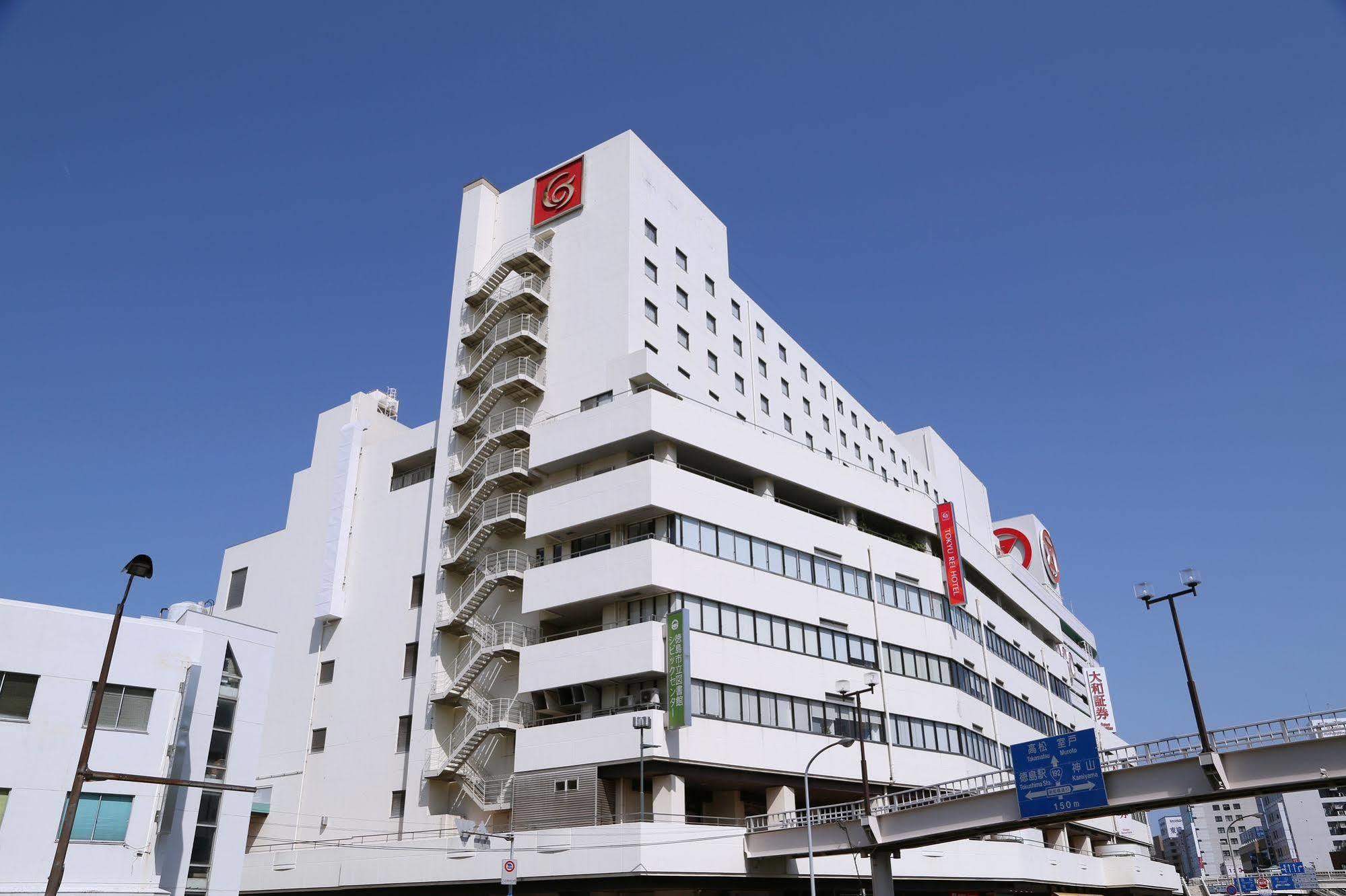 Smile Hotel Tokushima Exterior foto